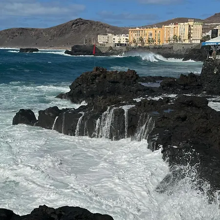 Luxury Family Beachfront Apartamento