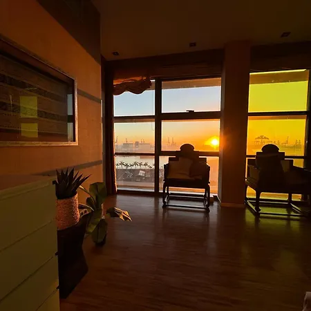 Luxury Family Beachfront Apartamento *