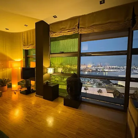 Luxury Family Beachfront Apartamento